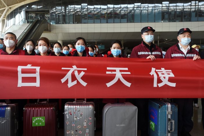 Çin İtalya'ya koronavirüsle mücadelede destek veriyor