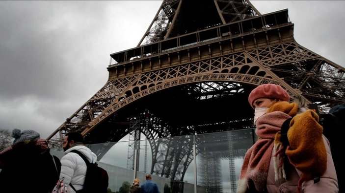 Fransa'da 1 aylık bebek koronavirüse yakalandı
