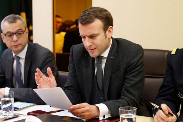 Fransa'da korona anketi: Macron'a güvenmiyorlar