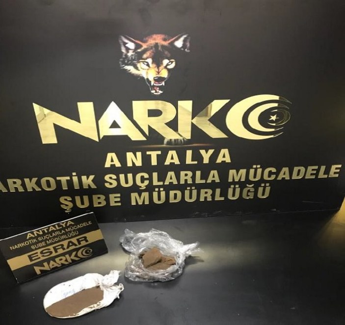 Antalya'da havalimanında uyuşturucu madde kontrolü