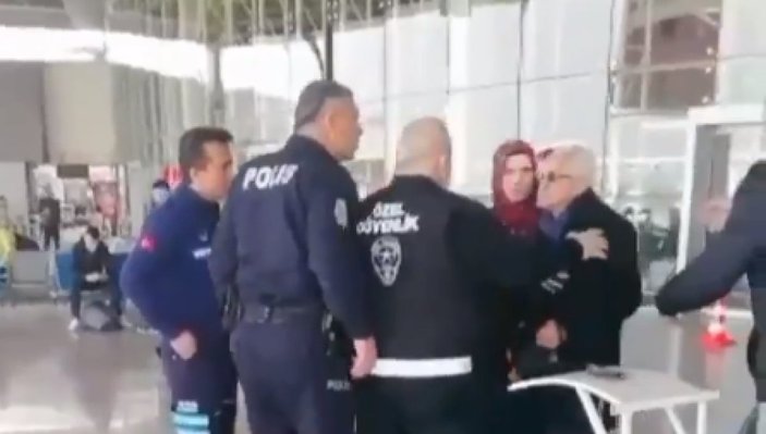 Manisa'da yaşlı adama bağıran polis, görevden uzaklaştırıldı