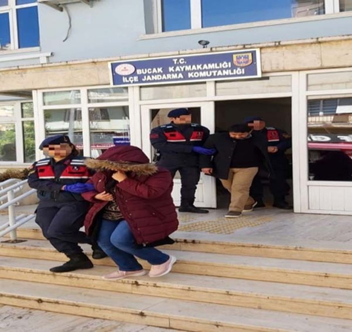 Antalya'da FETÖ'den aranan karı koca saklandıkları evde yakalandı