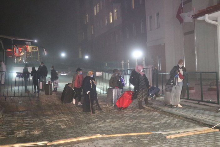 Yurda getirilen 70 kişi yurtta karantinaya alındı