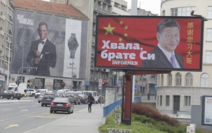 Sırbistan, Çin’e destek için her yere pankart astı