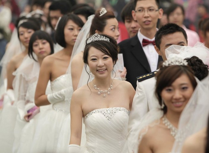 Çin'de sokağa çıkma yasağı boşanmaları artırdı