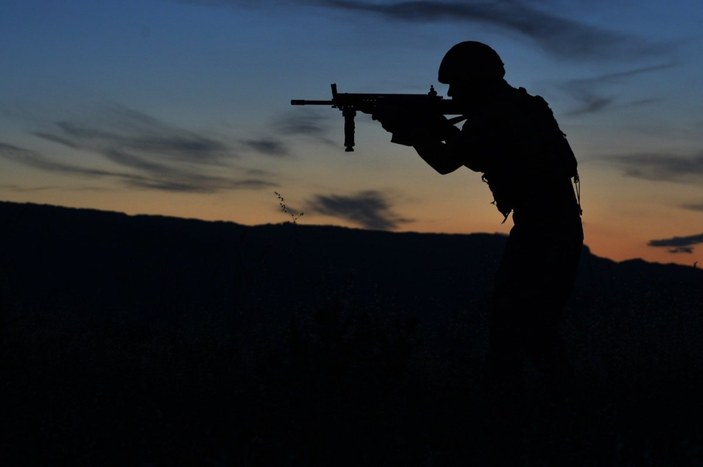 Barış Pınarı bölgesi güneyinde 10 terörist öldürüldü