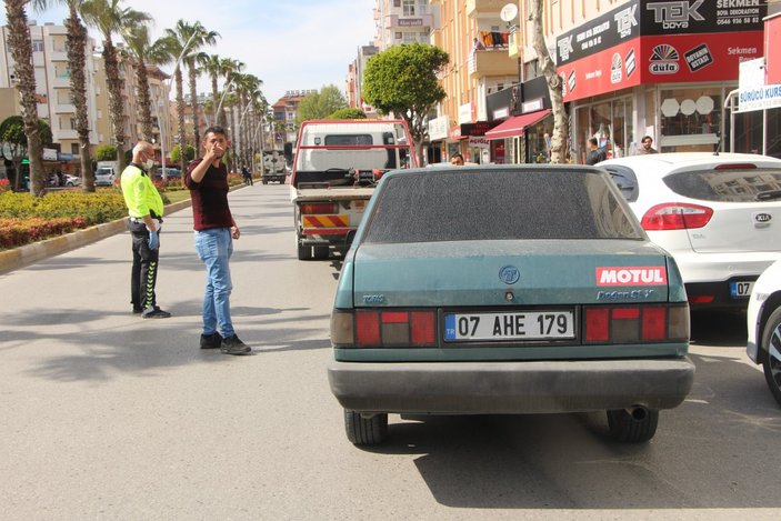 Antalya'da drift yapan ehliyetsiz sürücü, polisi görünce kaçtı