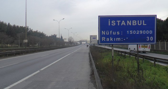 Kocaeli-İstanbul sınırında kilometrelerce araç kuyruğu