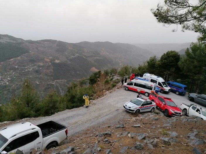 Alanya'da otomobil uçurumdan düştü: 1 ölü, 1 yaralı
