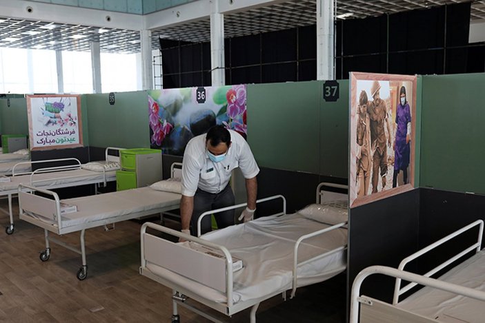 İran'da alışveriş merkezi korona hastanesi oldu
