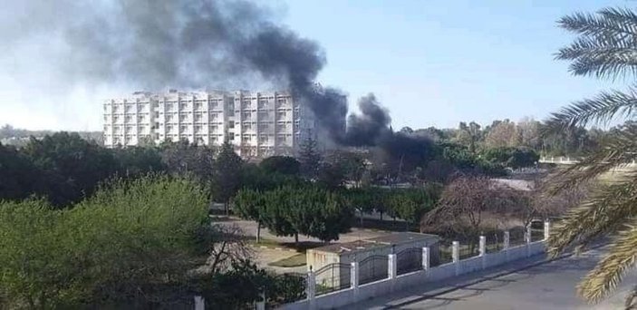 Libya'da Hafter güçleri hastaneyi vurdu