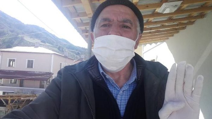 Sivas'ta 60 yaşındaki Ali Amca koronavirüsü yendi