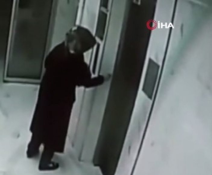 Kayseri'de binalara sıvı süren kadın gözaltına alındı