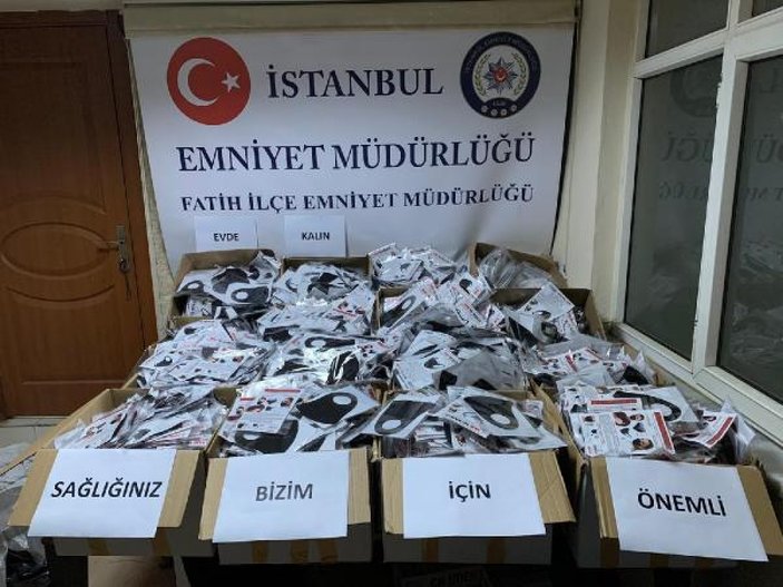 Fatih'te 11 bin adet kaçak maske ele geçirildi