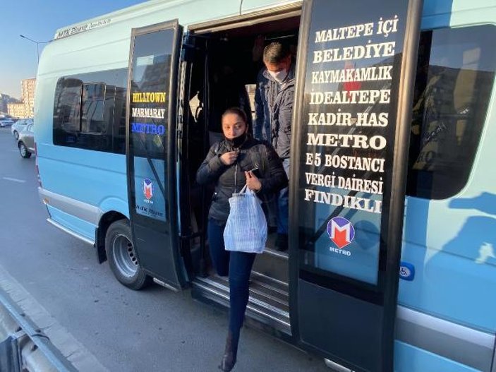 Maltepe'de fazla yolcu alan iki minibüse 3 bin lira ceza