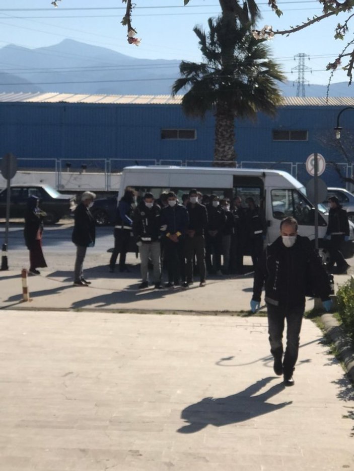 Milas'ta çeşitli suçlardan aranan 7 kişi yakalandı