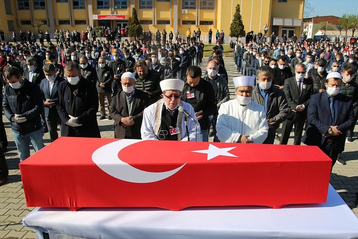 Manisa şehidini uğurladı