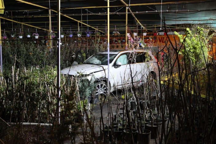 Karaman'da 20 yaş altı ehliyetsiz sürücü kazaya neden oldu