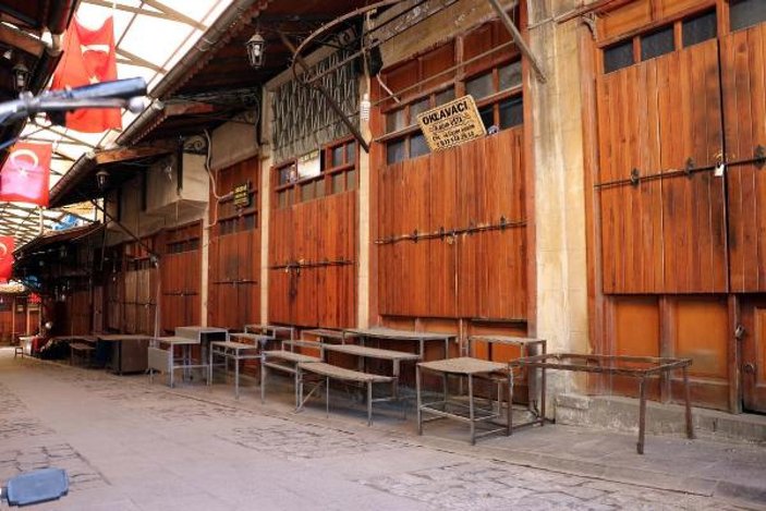 Gaziantep'teki 400 yıllık tarihi çarşı ilk kez kapılarını kapattı