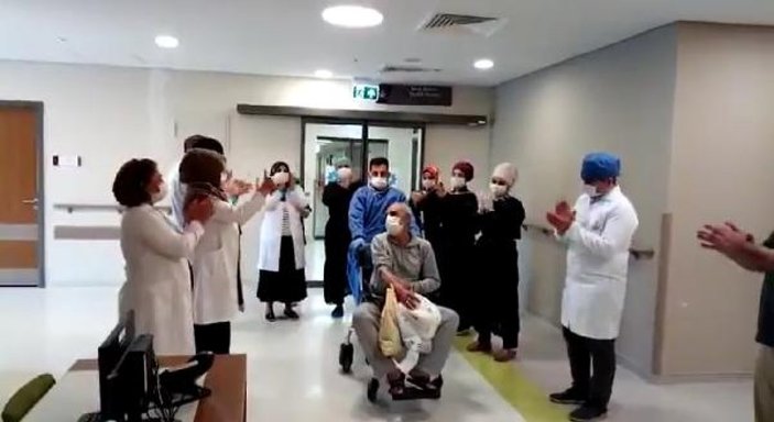 Elazığ'da koronavirüsü yenen 2 hasta taburcu edildi