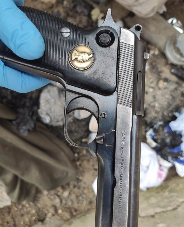 Mardin'de bir menfezde PKK'ya ait silah ve mühimmat bulundu