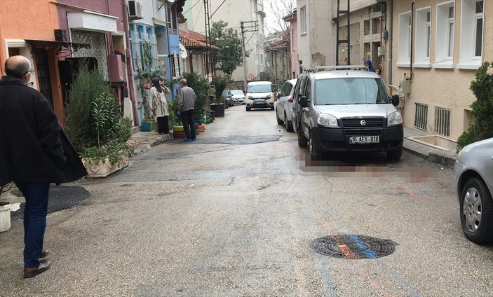 Bursa'da madde bağımlısı şahıs, babasını bıçakladı
