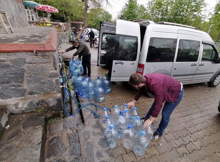 Bursa’da kaynak suyu kuyruğu