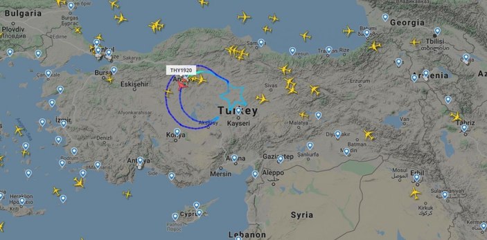 Türk Hava Yolları, dünyanın en büyük bayrağını açtı