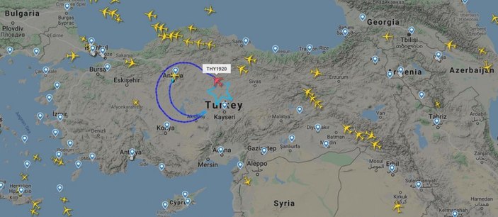 Türk Hava Yolları, dünyanın en büyük bayrağını açtı