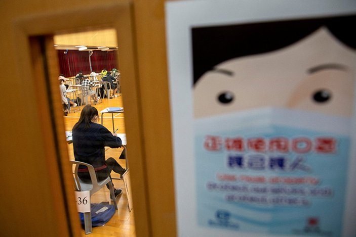 Hong Kong'da sınav, koronavirüs gölgesinde yapıldı