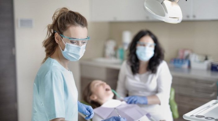 Diş tedavisi sırasında alınacak koronavirüs önlemleri