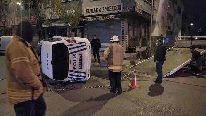 Gaziosmanpaşa'da polis ekipleri kaza yaptı