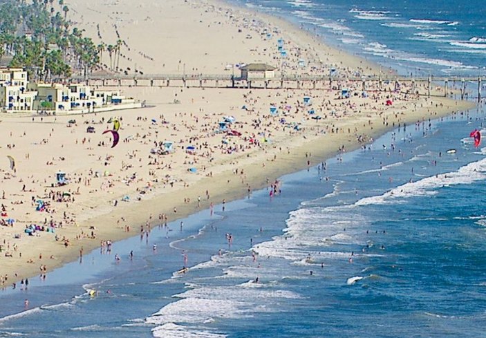 ABD'de halk, plajlara akın etti
