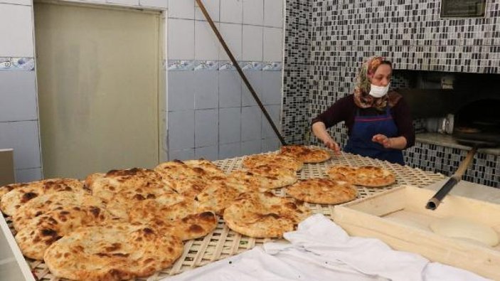 Ramazan'da tok tutan ve 3 ay bayatlamayan ekmek