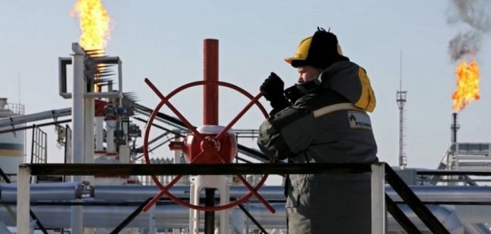 Rusya, petrol üretimini yüzde 19 azaltacak