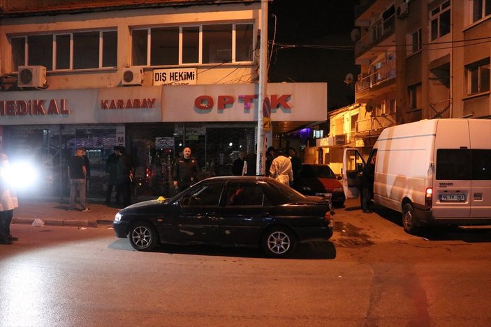 İzmir'de gaspçılar silahla bir kişiyi yaraladı