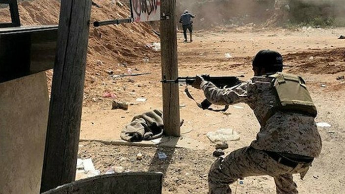 Libya ordusu, Hafter için gönderilen 7 tankeri vurdu