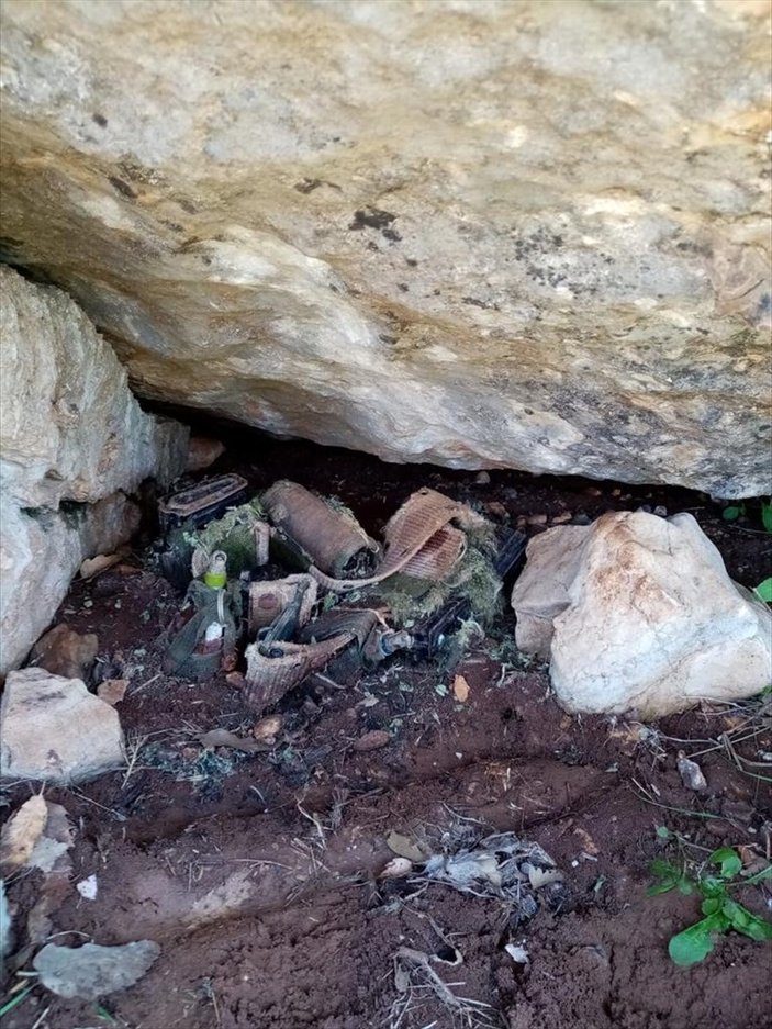 Siirt kırsalında PKK'ya ait el bombası ve mühimmat bulundu