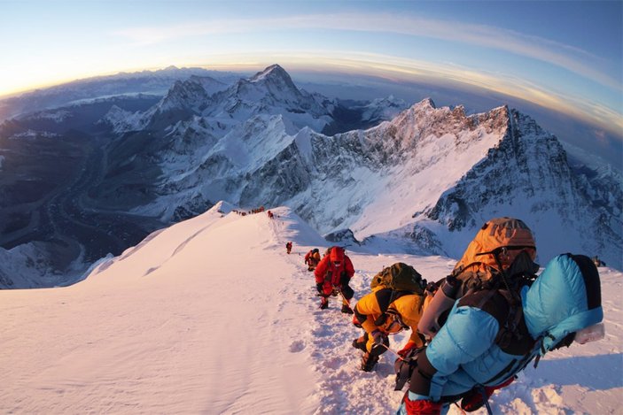 Çinliler, Everest Dağı'nın yüksekliğini yeniden ölçecek