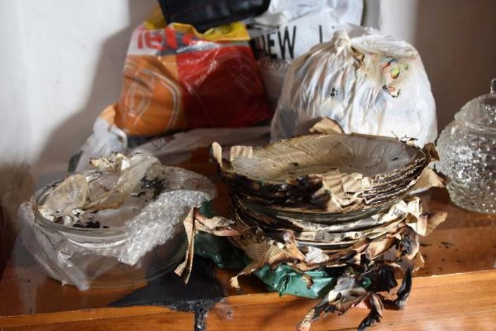 Konyalı anne ve kızın iddiası: Evdeki eşyalar kendiliğinden yanıyor