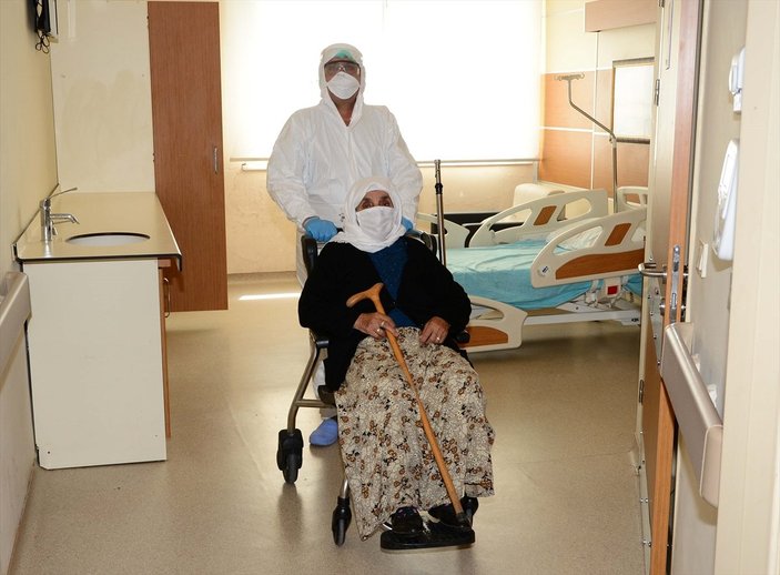 Bitlis'te 9 hasta koronavirüsü yendi