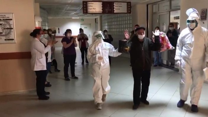 Ardahan'da, 72 yaşındaki hasta koronavirüsü yendi