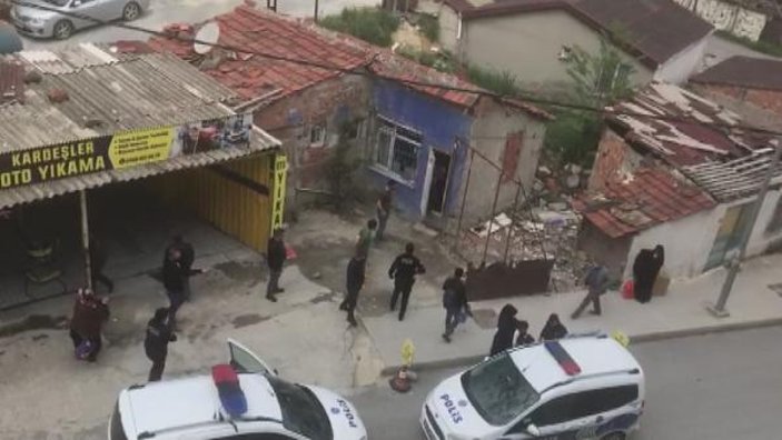 Arnavutköy'de 13 yaşındaki kızı taciz eden 3 kişi yakalandı