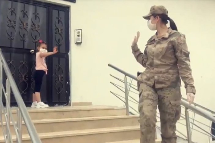 Jandarma olan anneler için özel klip