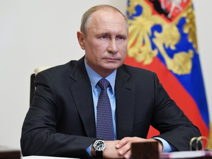 Putin, kısıtlamaları gevşetme kararı aldı