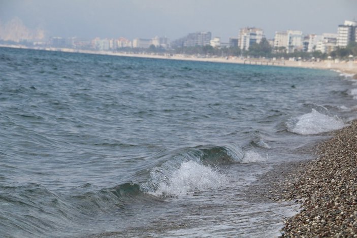 Koronavirüs tedbirleri Antalya'nın denizine yaradı