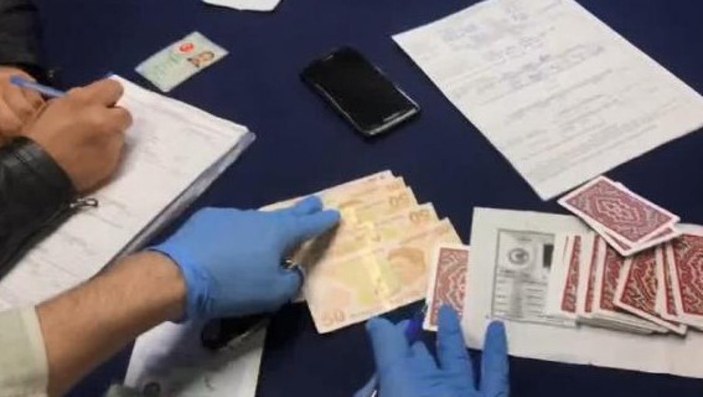 Eskişehir'de kumar oynayan 17 kişi suçüstü yakalandı