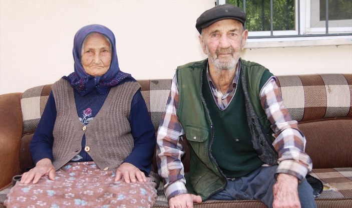 Amasya'da yaşlı kadının parası dolandırıldı