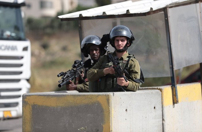 İsrail, Batı Şeria'da Filistinli bir çocuğu şehit etti