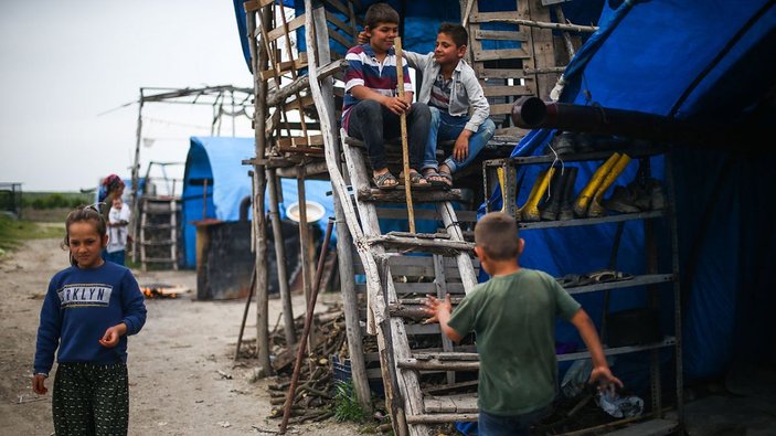 Çukurova'da 'sarı sıcak', tarım işçilerini zorluyor